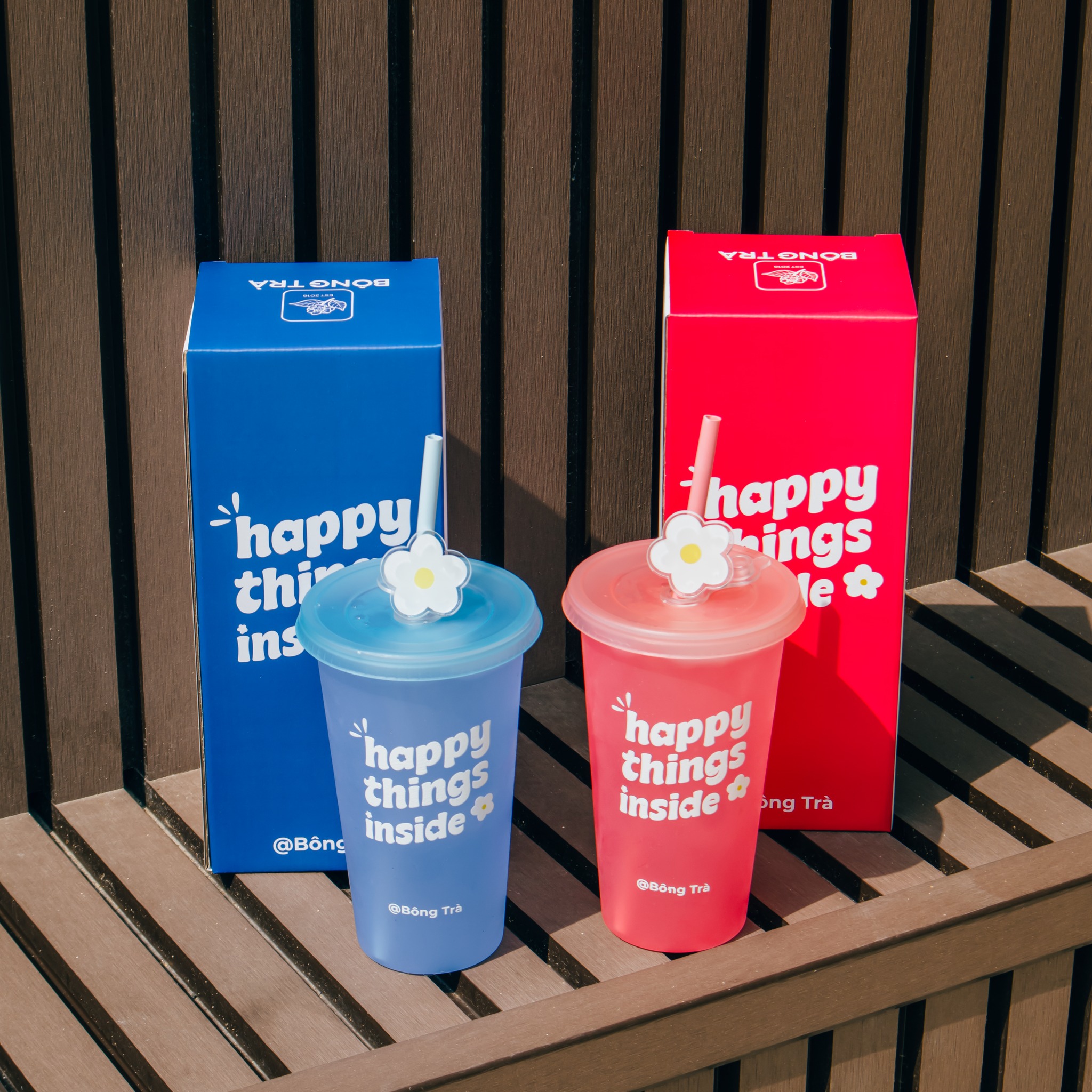 Ly Đổi M&agrave;u